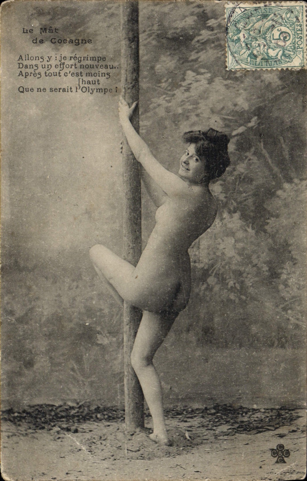 Femme nue grimpant à un poteau — Le Mât de Cocagne — éditeur C&C