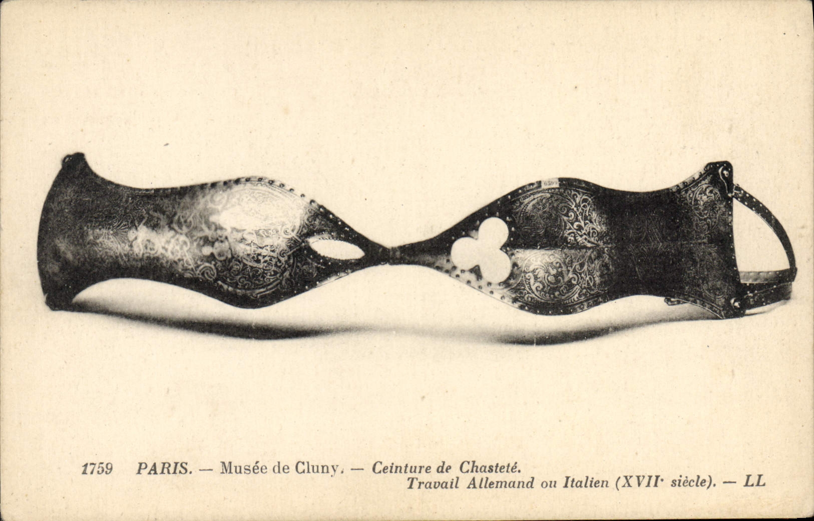 Paris — Musée de Cluny — Ceinture de Chasteté (XVIIe siècle) — LL