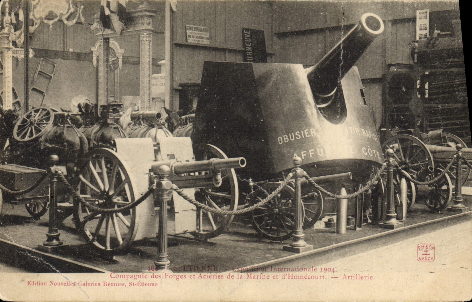CPA Militaria Compagnie des forges et acieries de la marine et d'Homecourt Artillerie St Etienne 
