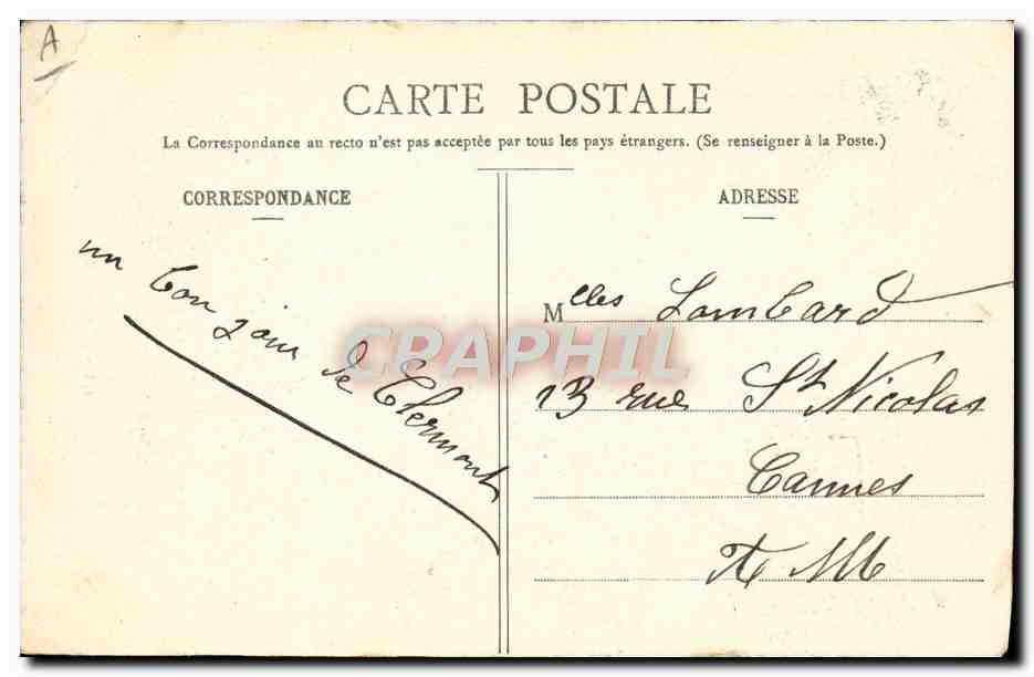 CPA Folklore Auvergne Femme — Verso