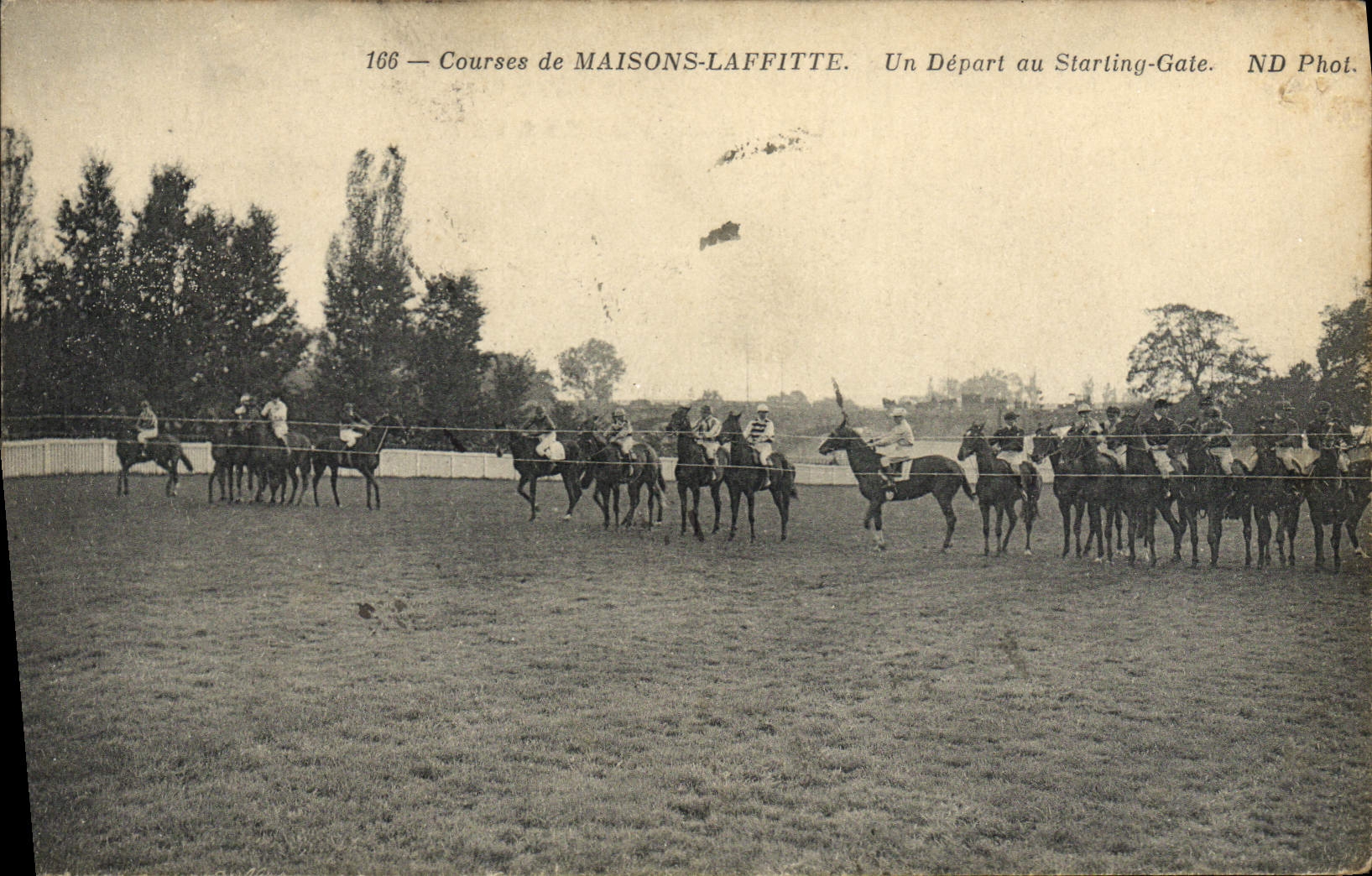 Courses de MAISONS-LAFFITTE — Un Départ au Starting-Gate — ND Phot. n°166