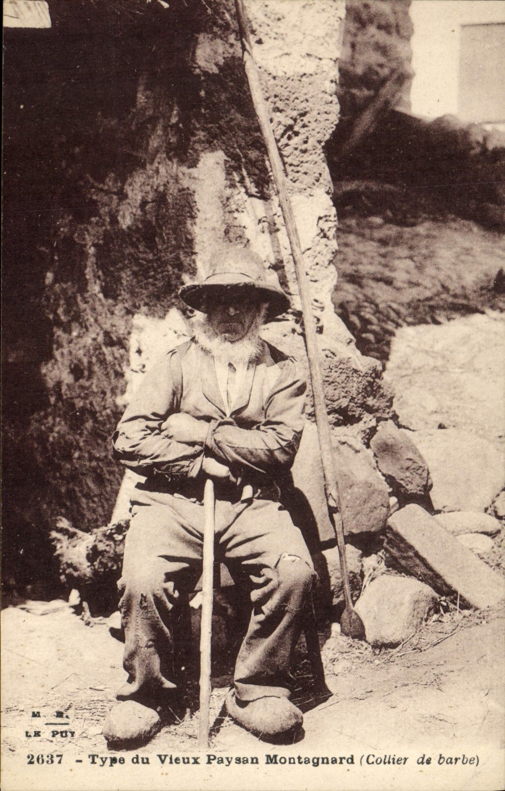 Tipo del Viejo Campesino Montañés — Collar de Barba — M.B. LE PUY n°2637