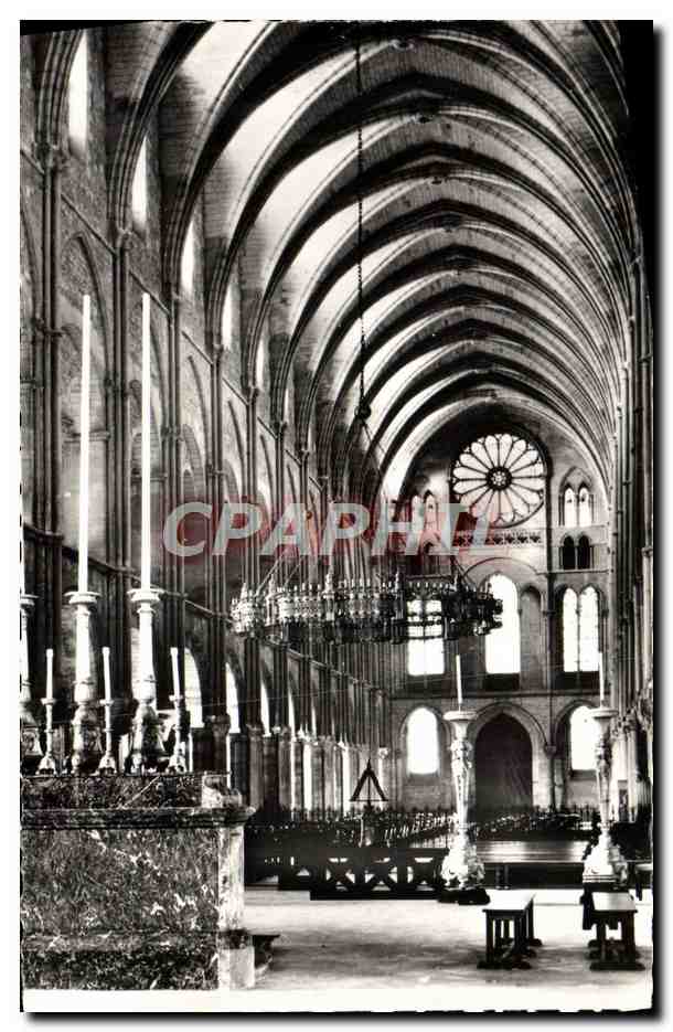 CPM Basilique Saint Remi Reims La grande nef vue du choeur
