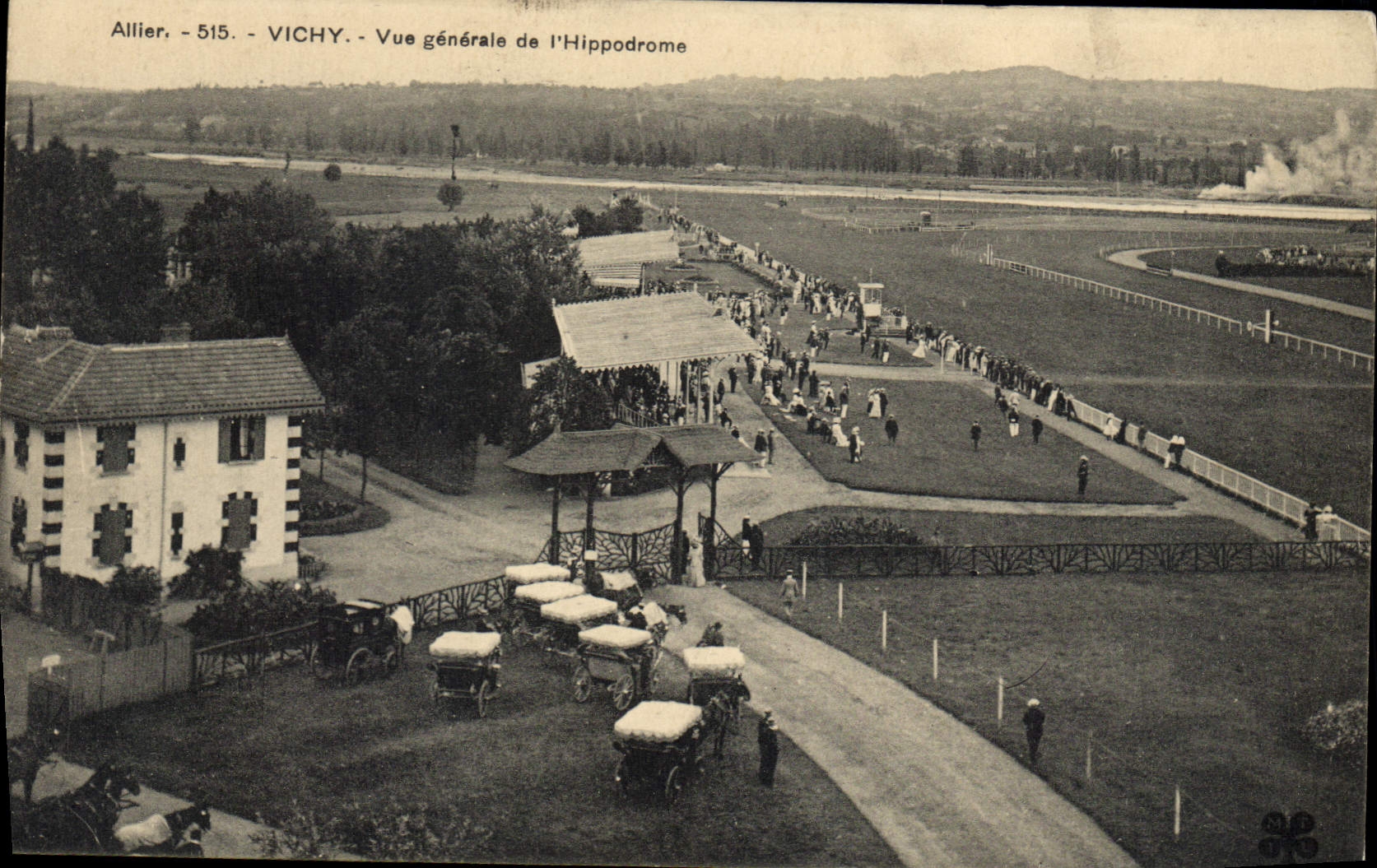 CPA Cheval Equitation Hippisme Vichy Vue generale de l'hippodrome 