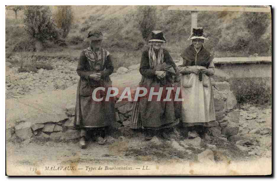 CPA Folklore Malavaux Types de bourbonnaises 