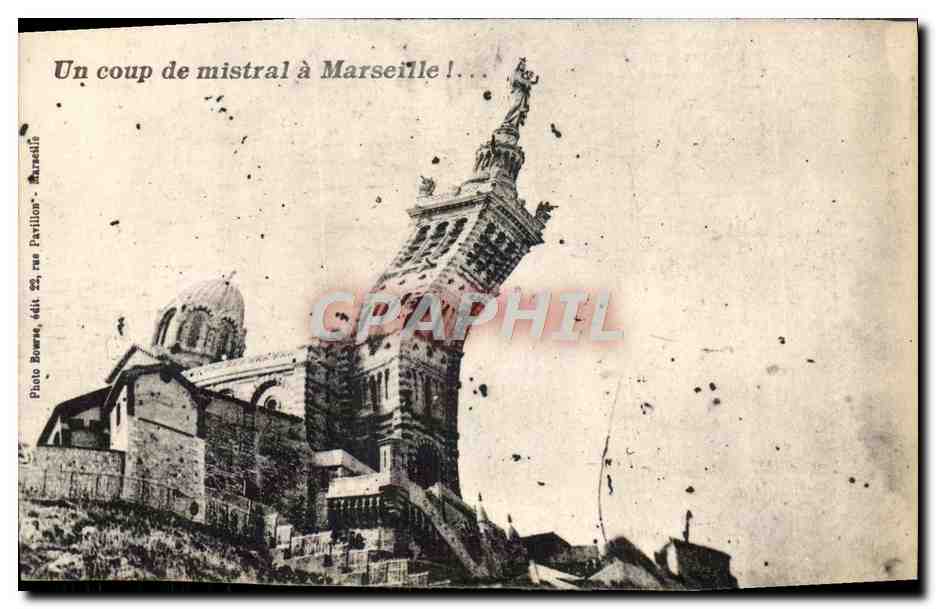 CPA Un Coup de Mistral a Marseille