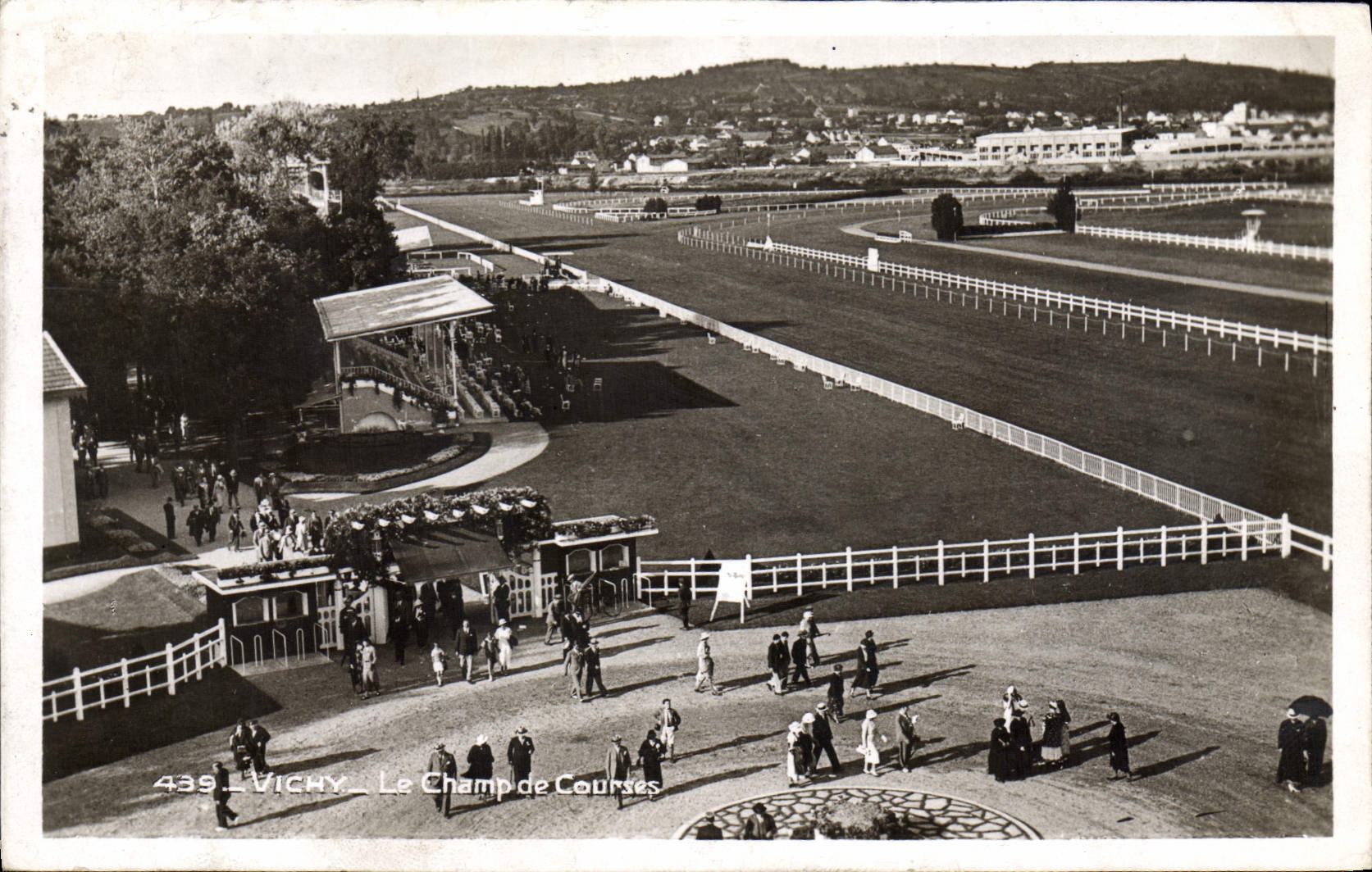 Vichy — Le Champ de Courses — Édition des Cigognes