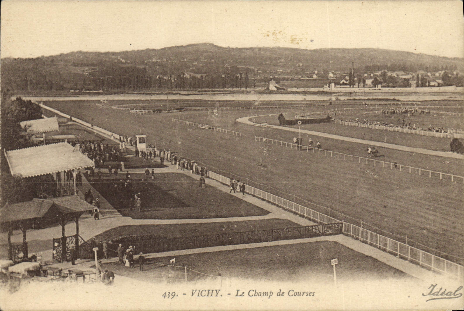 Vichy - Le Champ de Courses — Éditeur Idéal, n° 439