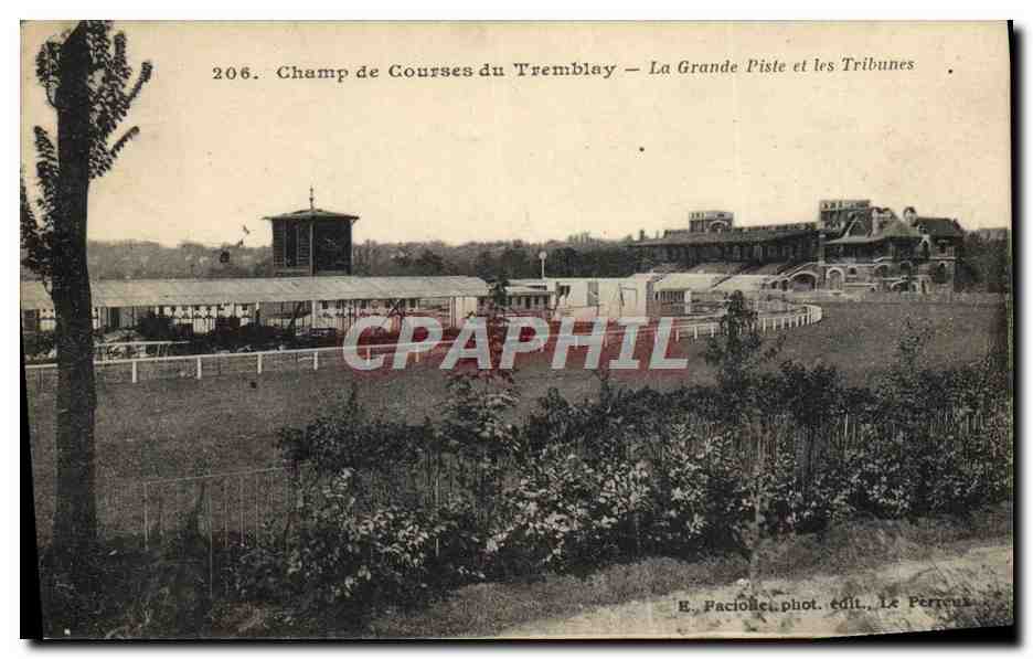 Champ de Courses du Tremblay — La Grande Piste et les Tribunes — E. Pacioli, phot. édit., Le Perreux