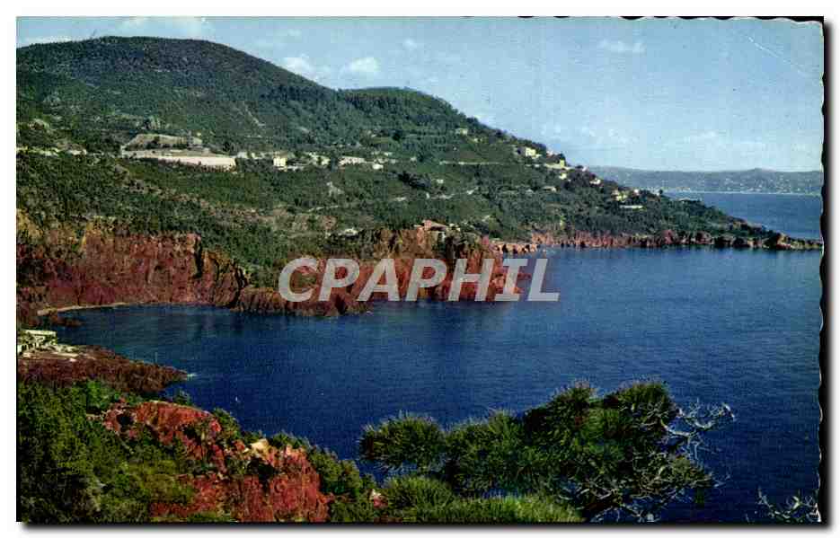CPM Theoule Vu du Col de L'Esquillon Dans le Lointain Cannes