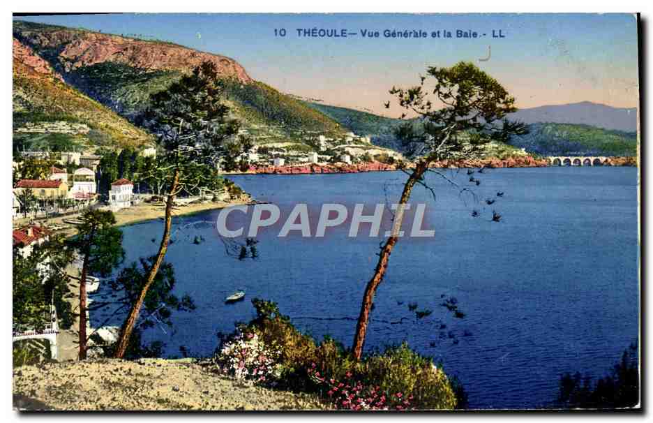 CPA Theoule Vue Generale et la Baie