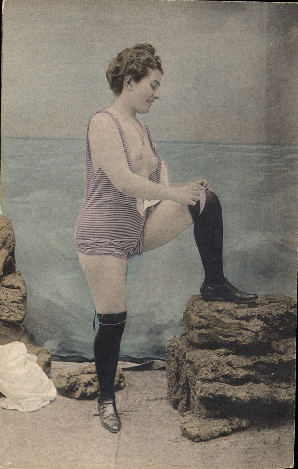 CPA Maillots de bains Femme 