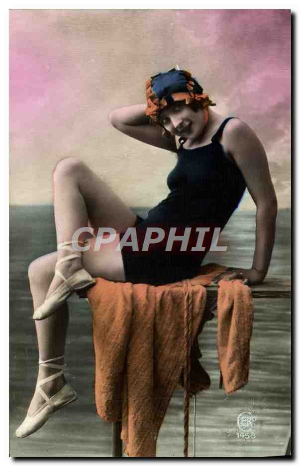 CPA Maillots de bains Femme 