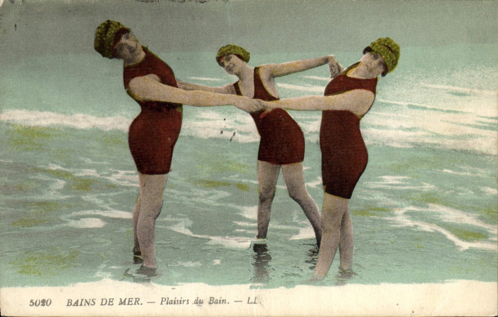 CPA Maillots de bains Femmes Bains de mer Plaisirs du bain 