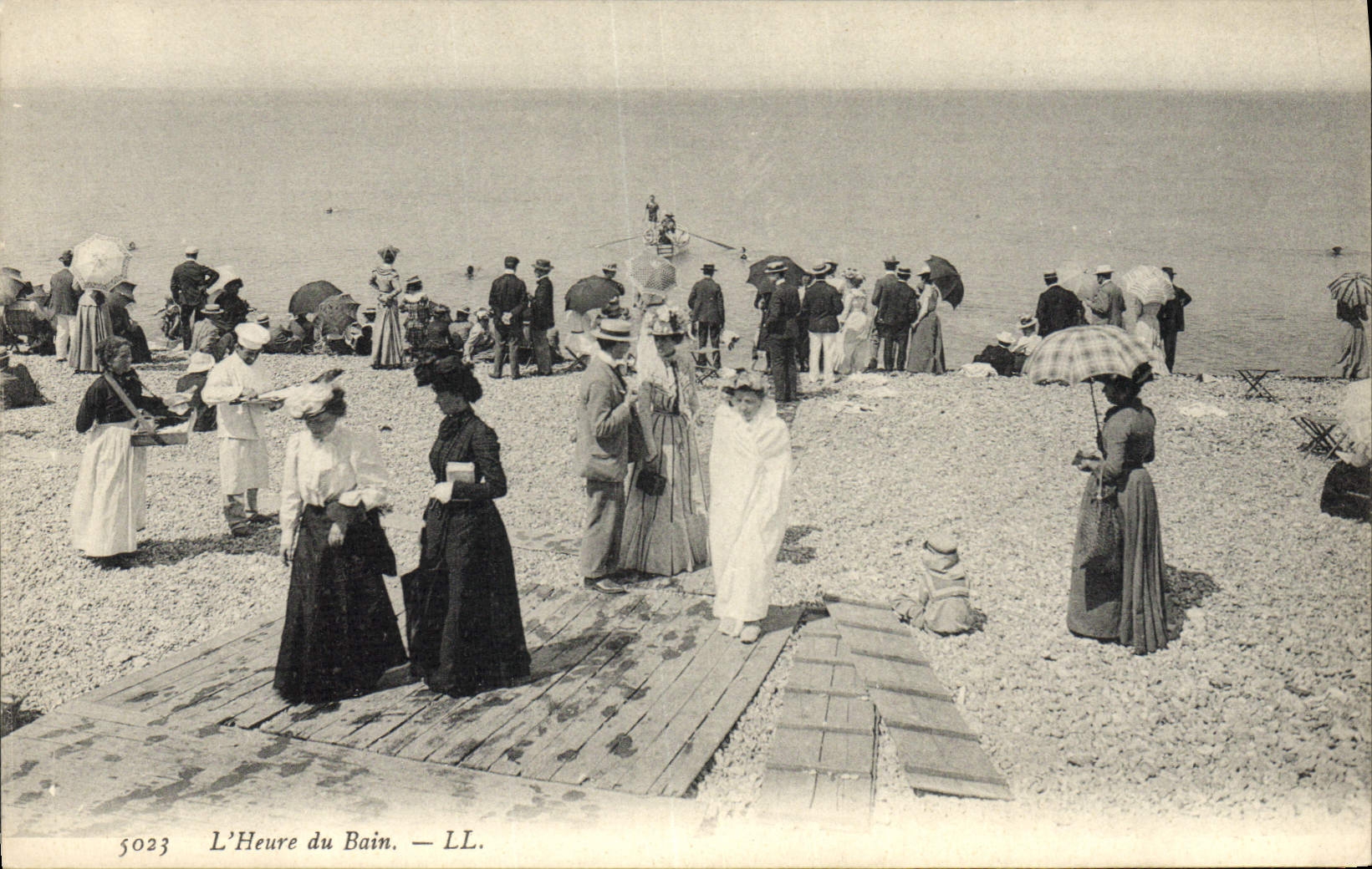 CPA Maillots de bains Femmes L'heure du bain 