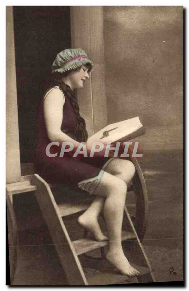 CPA Maillots de bains Femme 