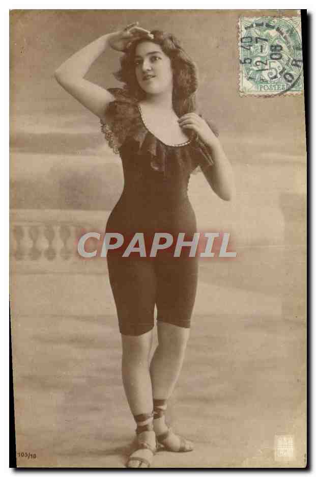 CPA Maillots de bains Femme
