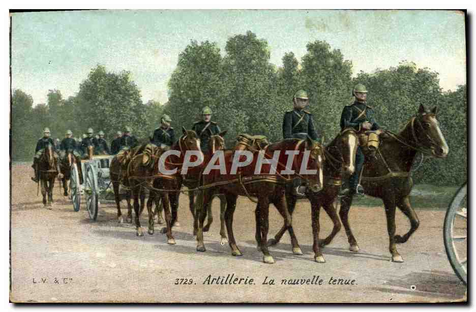 CPA Militaria Artillerie La nouvelle tenue 
