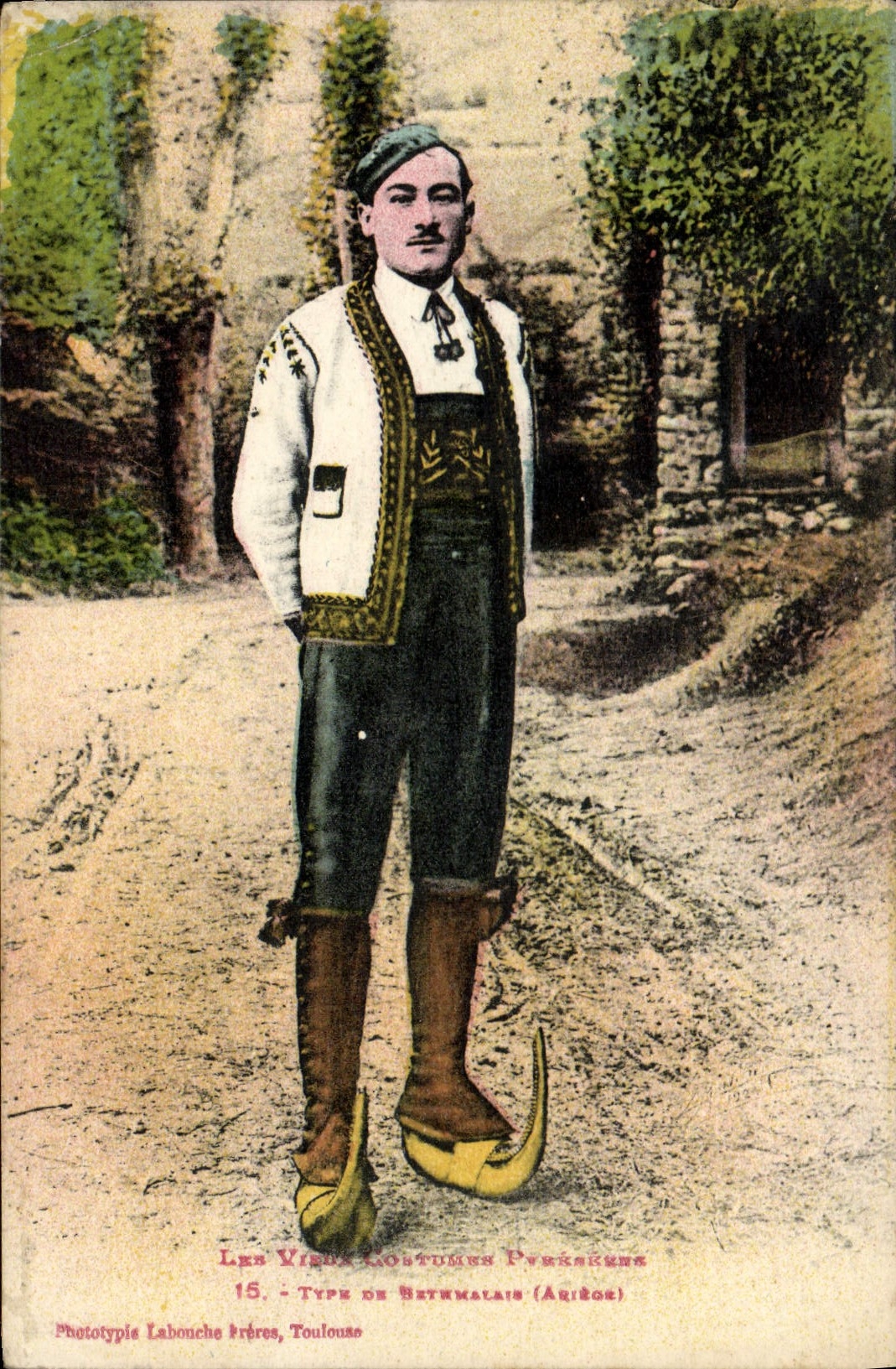 CPA Folklore Type de Bethmalais 