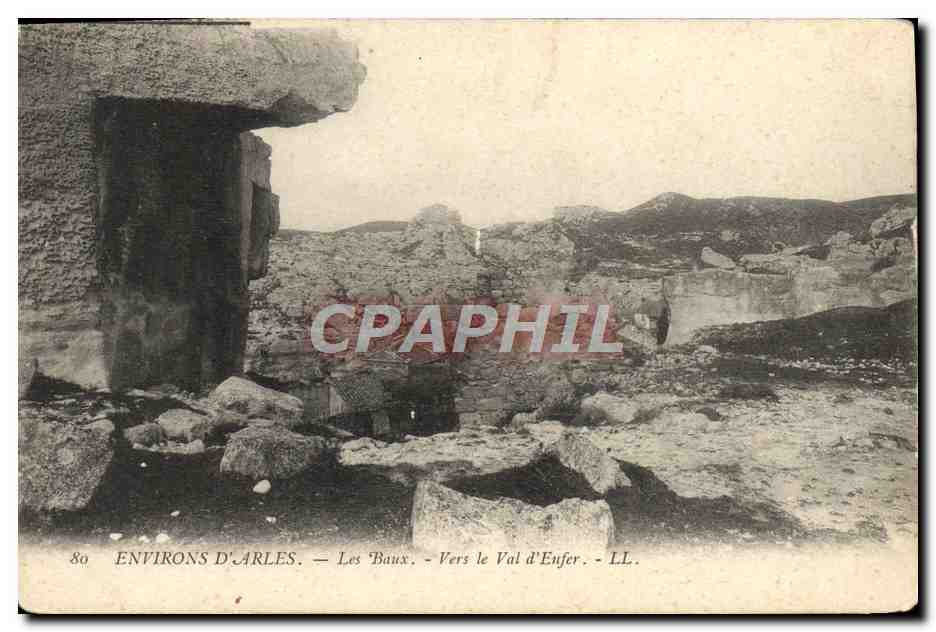 Les Baux - Vers le Val d'Enfer — LL