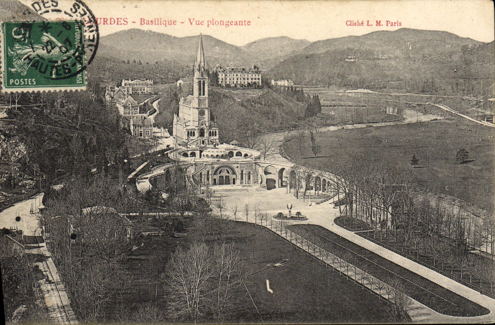 CPA Lourdes Basilique Vue Plongeante