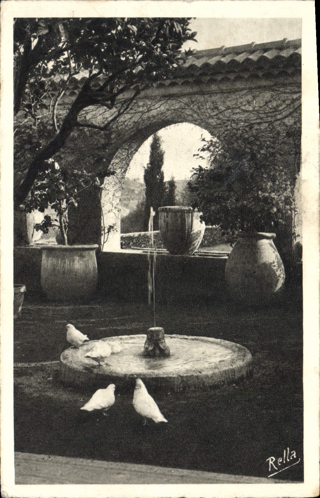 CPA Saint Paul Un coin de la colombe d'or 