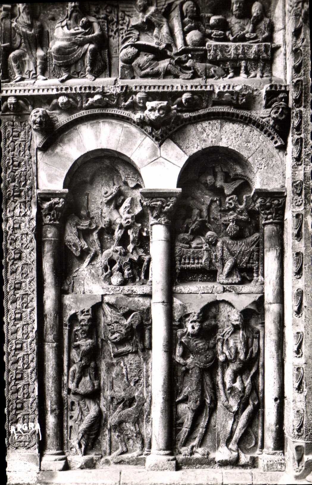 CPM Eglise Abbatiale Moissac Portail La luxure l'avarice et la parabole de Lazare 