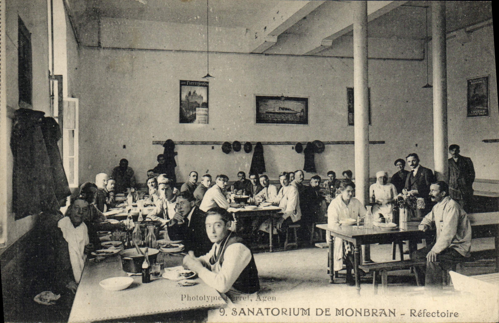 Sanatorium de Monbran — Réfectoire — Phototypie Perrel, Agen