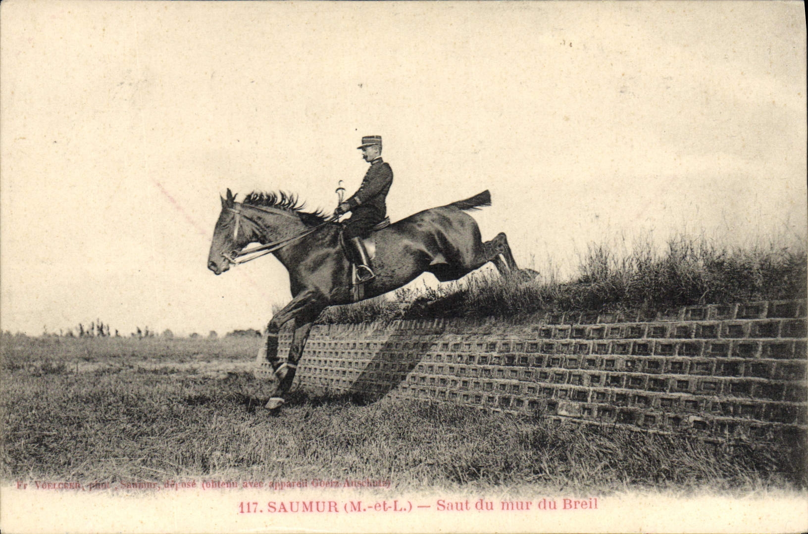 Saut du mur du Breil — SAUMUR (M.-et-L.) — Éditeur Vörlcerek, n° 117