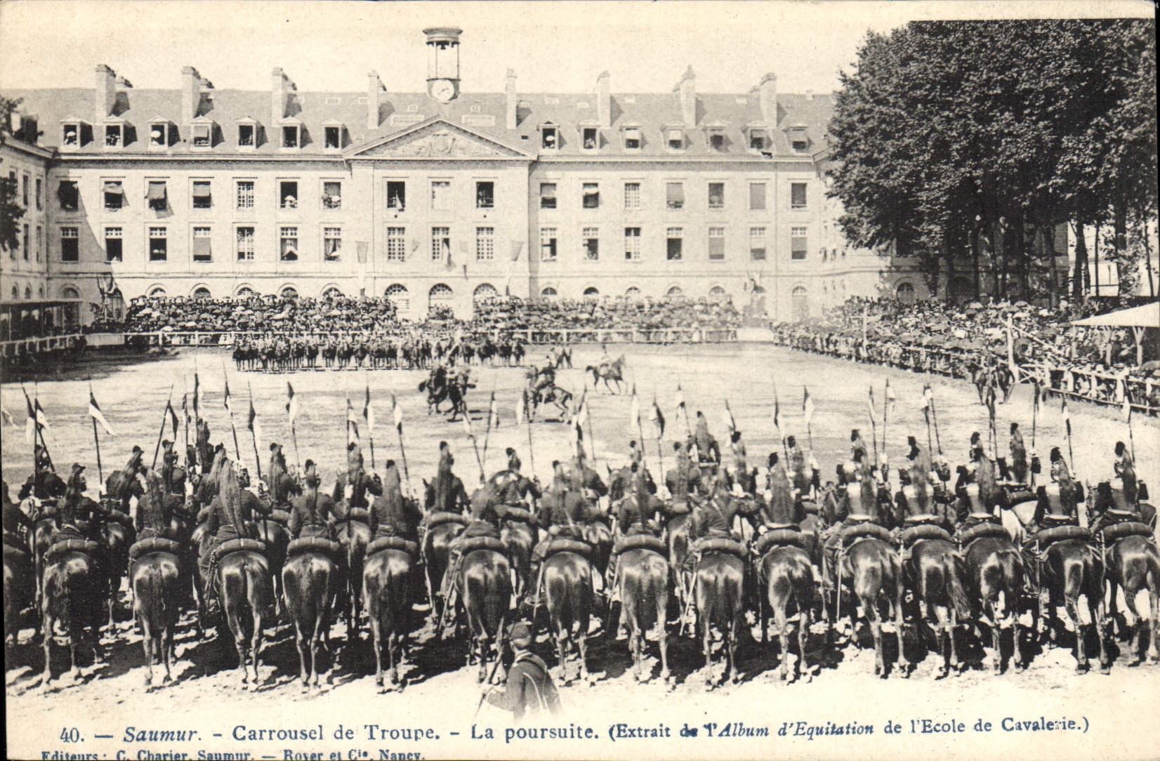 CPA Cheval Equitation Hippisme Saumur Carrousel de troupe La poursuite 