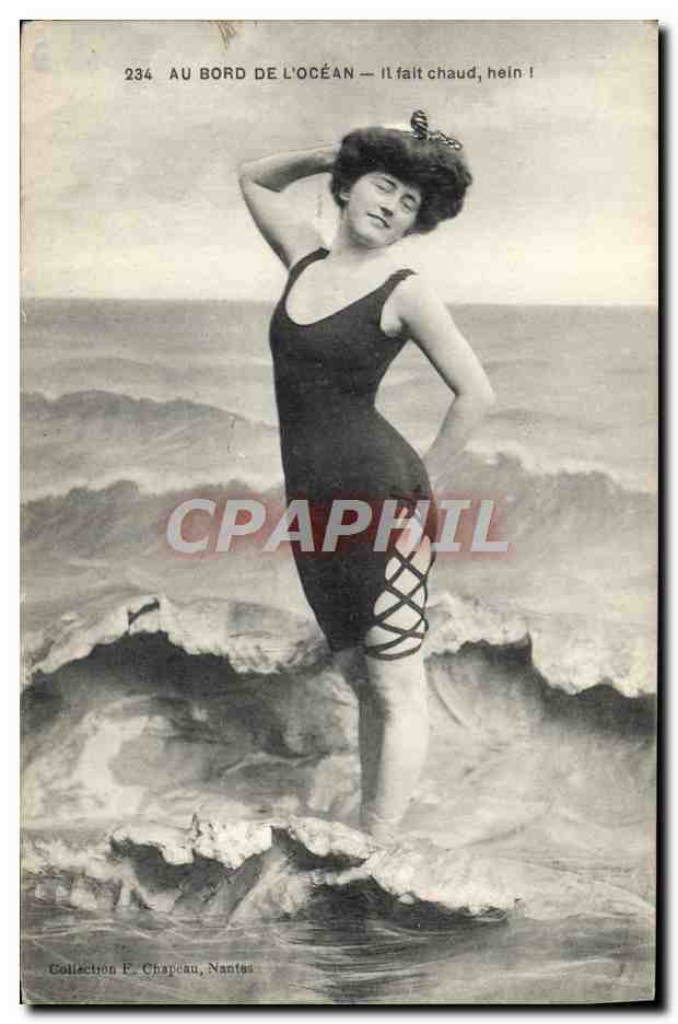 CPA Maillots de bains Femme 