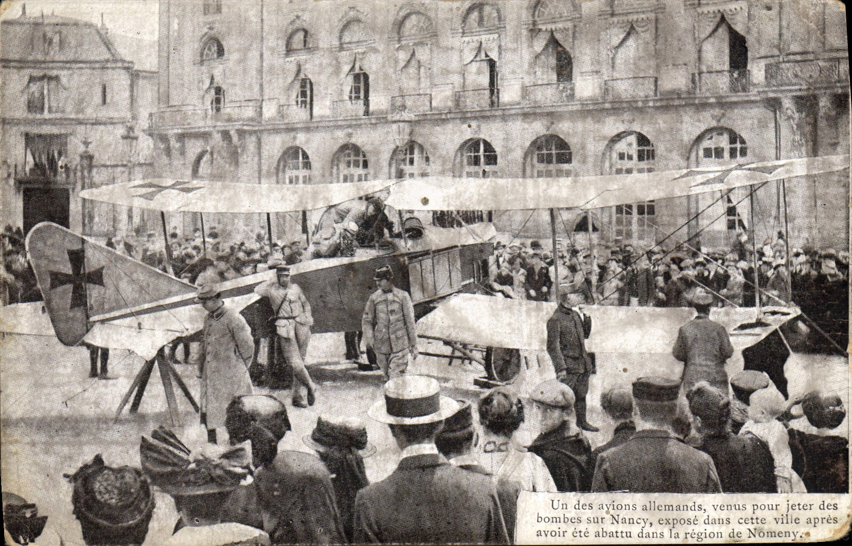 CPA Militaria Un des avions allemands Nancy Nomeny Avion