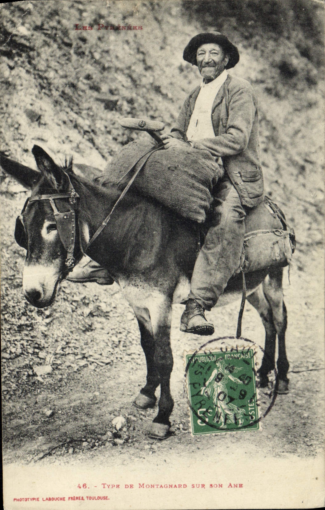 CPA Folklore Type de montagnard sur son ane