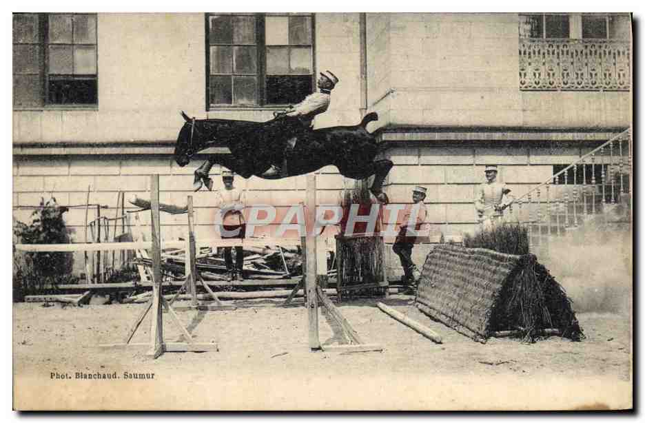 Saut d'un cavalier sur un cheval — éditeur Phot. Blanchaud, Saumur
