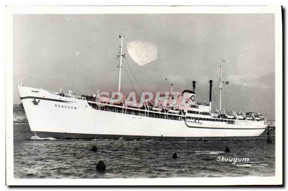Le navire SKAUGUM — photo de bateau en mer — éditeur CPAPHIL
