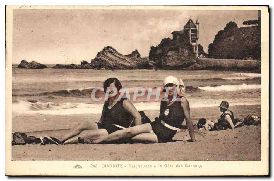 CPA Maillots de bains Femmes Biarritz Baigneuses a la Cote des Basques