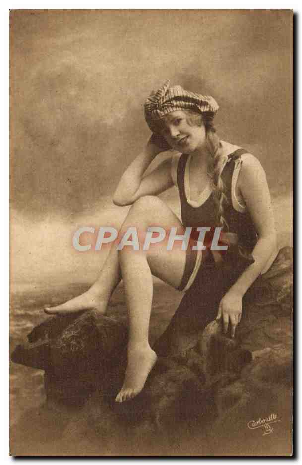 CPA Maillots de bains Femme 