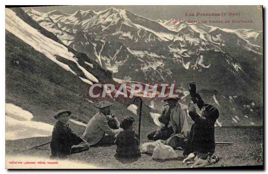 CPA Folklore Pyrenees Repas de patre en montagne 