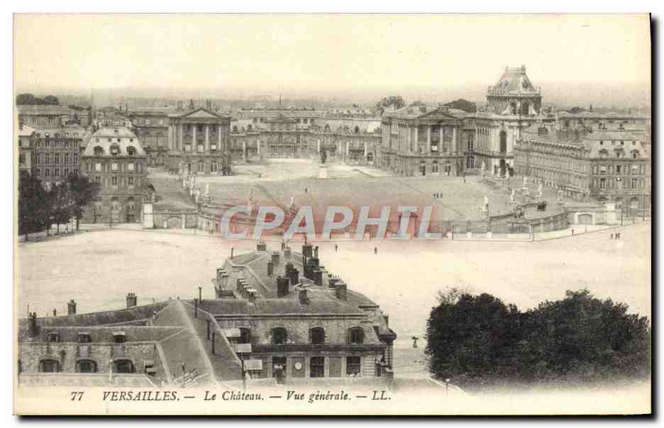 CPA Versailles Le Chateau Vue Generale