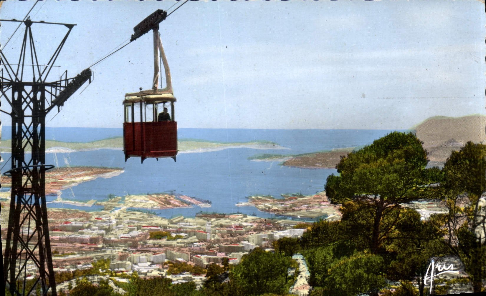 Toulon Seilbahn — Blick auf den schönsten Hafen Europas — Editions ARIS