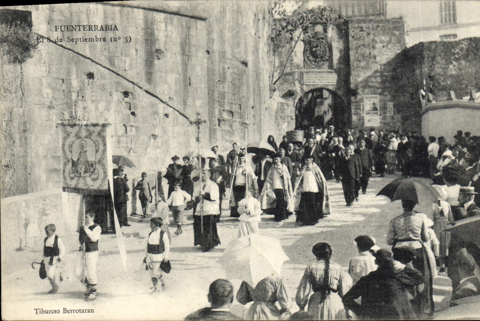 Fuenterrabía — Procession du 8 septembre (n° 5) — Tiburcio Berrotaran