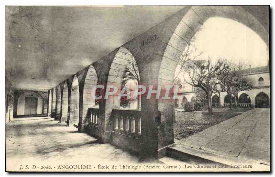 CPA Angouleme Ecole de theologie Ancien carmel Les cloitres et cour interieure