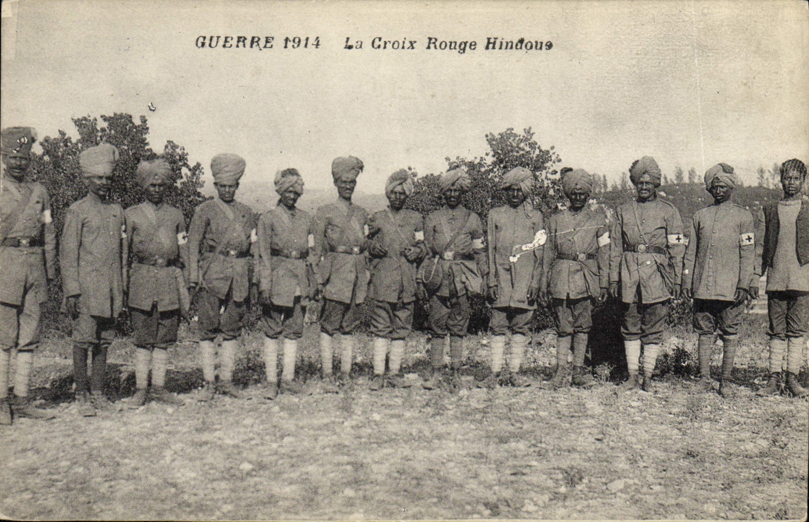 CPA Guerre 1914 La Croix Rouge Hindoue Militaria 