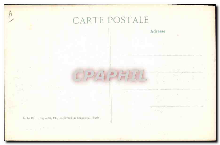CPA Dames ambulancieres installant leur tente  — Back