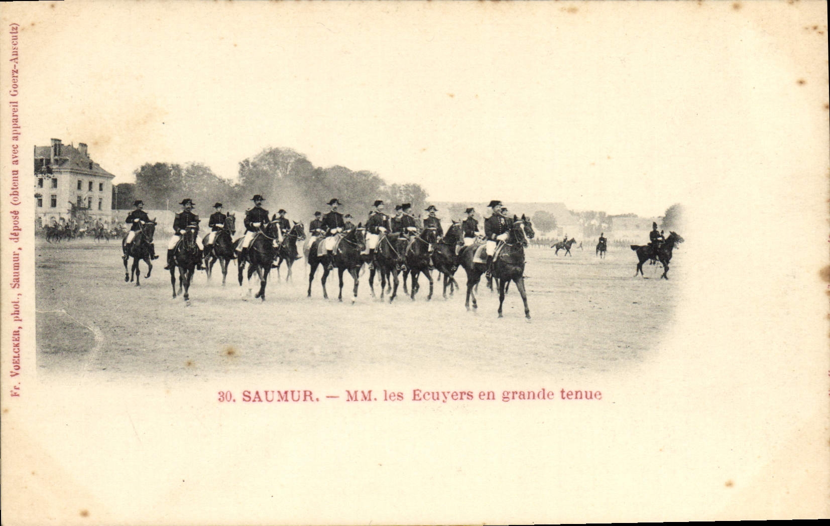 CPA Cheval Hippisme Saumur MM les ecuyers en grande tenue 
