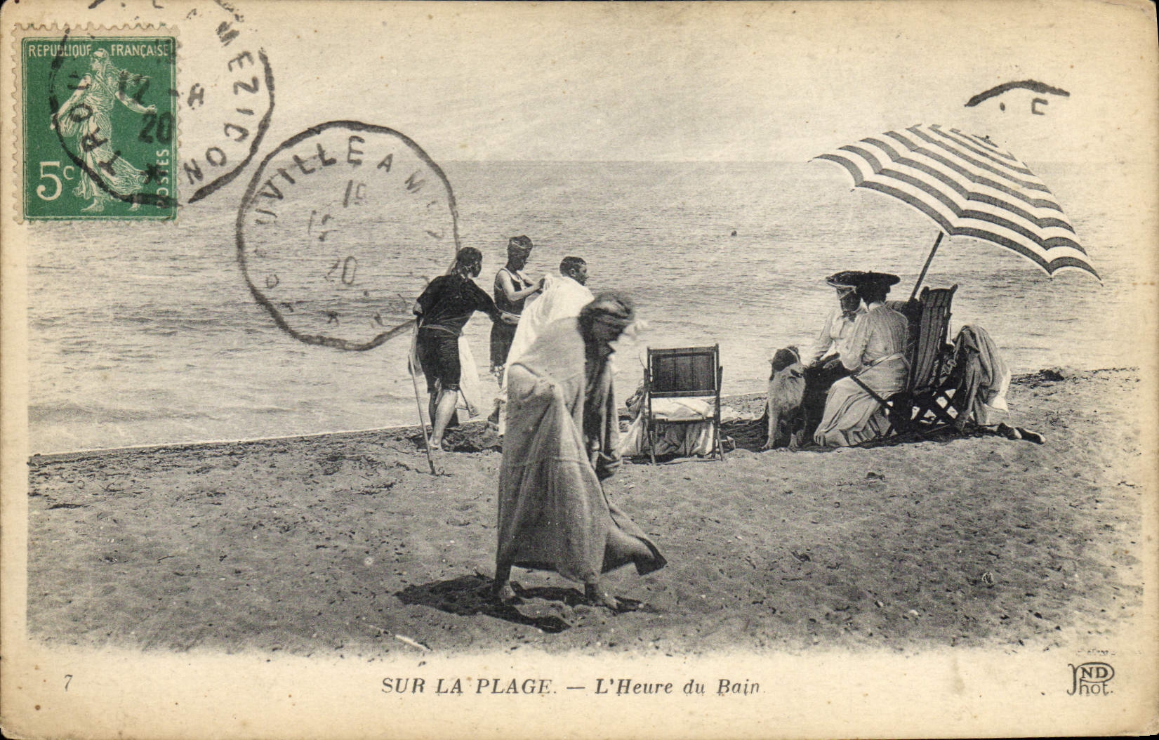 Sur la Plage — L'Heure du Bain — JND Phot.