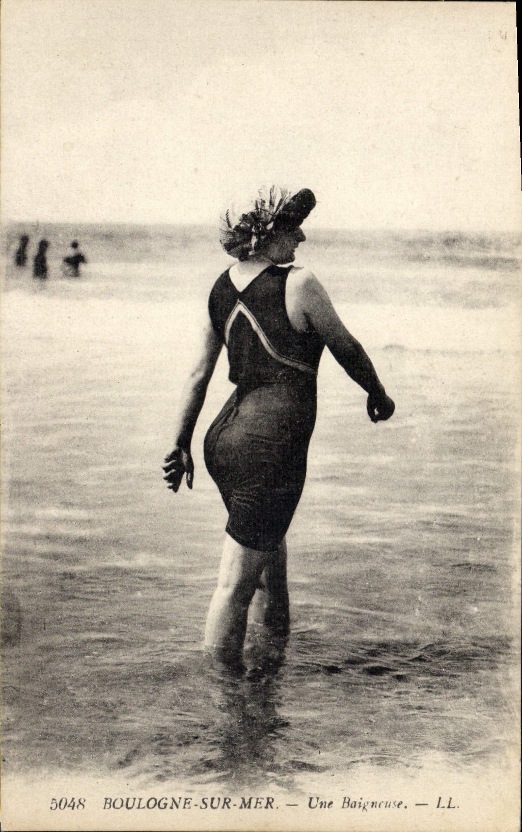 Boulogne-sur-Mer — Eine Badefrau — L.L. Nr. 5048