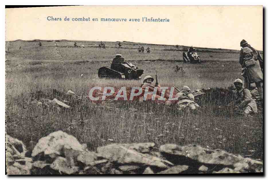Chars de combat en manœuvre avec l'Infanterie — Phot. A. Bardou, 16, rue Valière