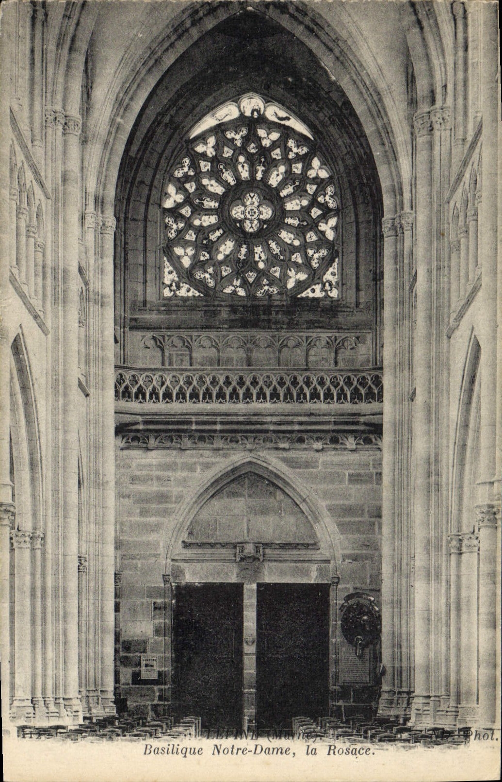 CPA Basilique Notre Dame La Rosace Paris