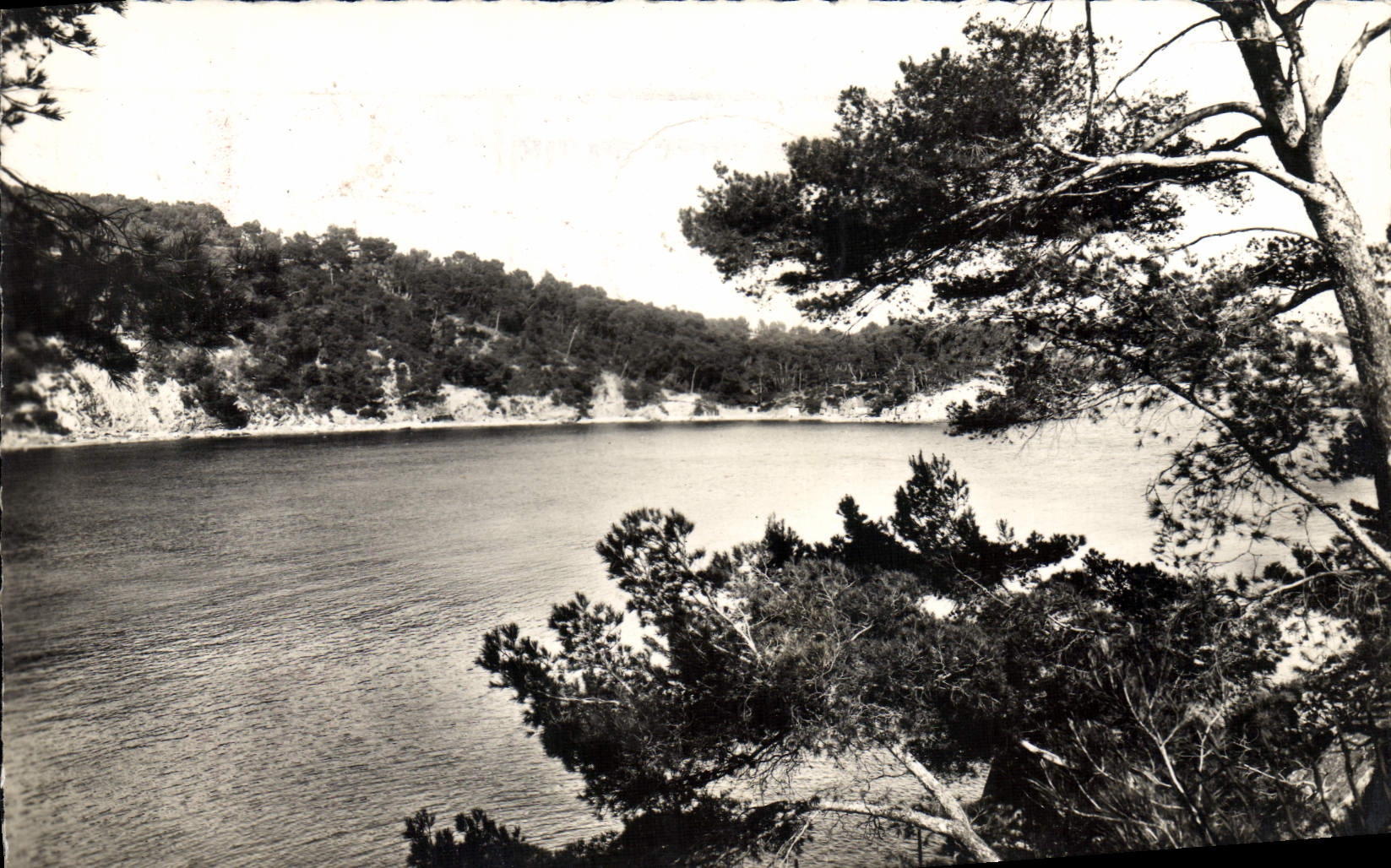 Anse de Méjean — Toulon — Éditions du Globe